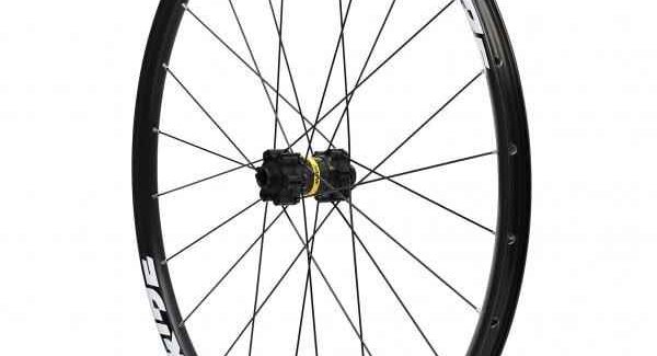 Mavic L Roue avant 26" Mavic Crossride 6trous 9 et 15mm